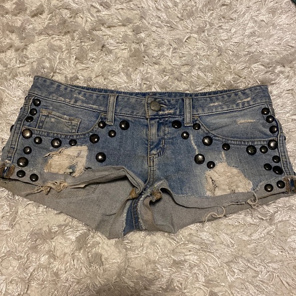 Vintage Guess Embellished jean shorts shorts - Picture 1 of 6